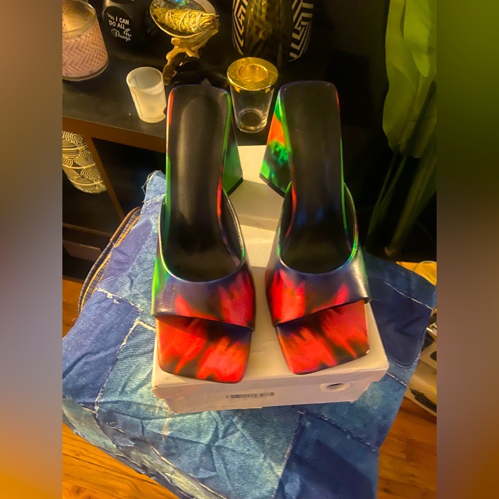 🚨BRAND NEW Multi color Square Open Toe Sandal‼️🚨